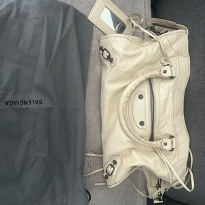 Authentic Balenciaga Handbag. Cream color pre-owned normal wear
